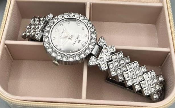 silver black jewellery set